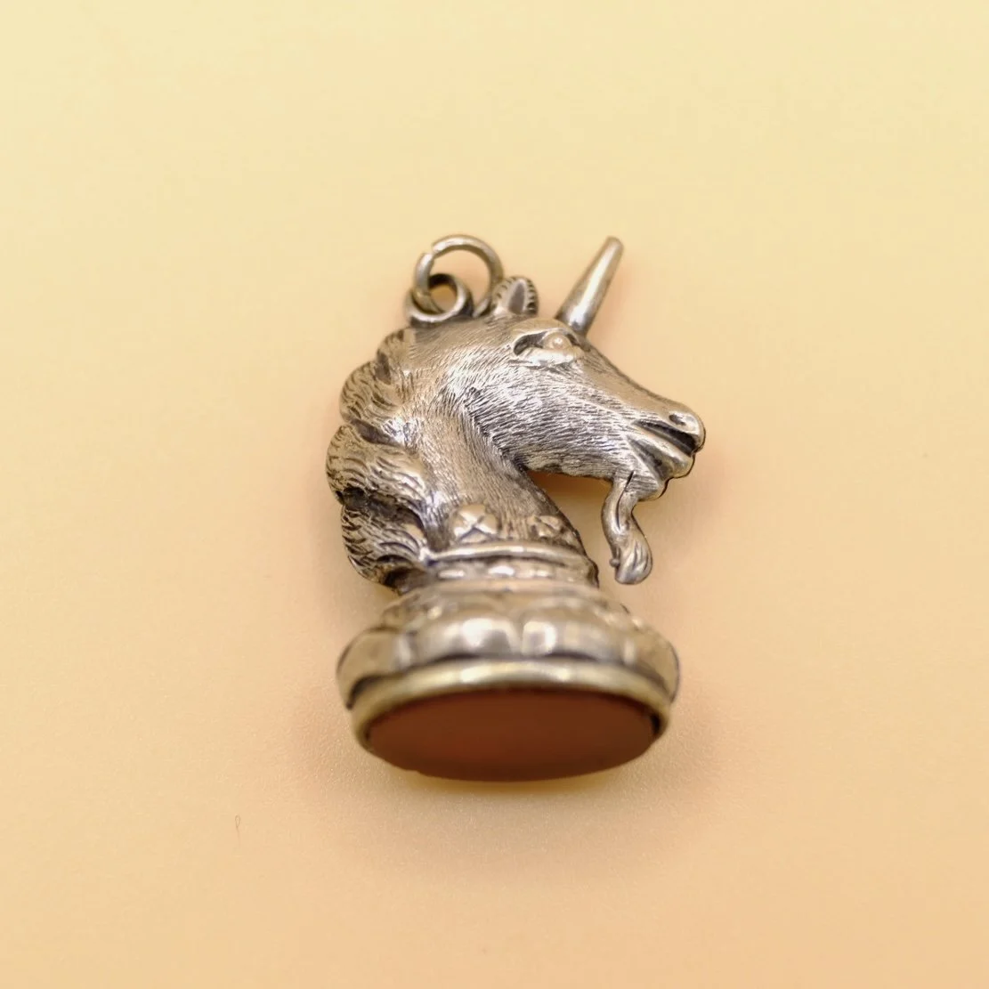BVL1254-silver-horse-carnelian-seal.jpg