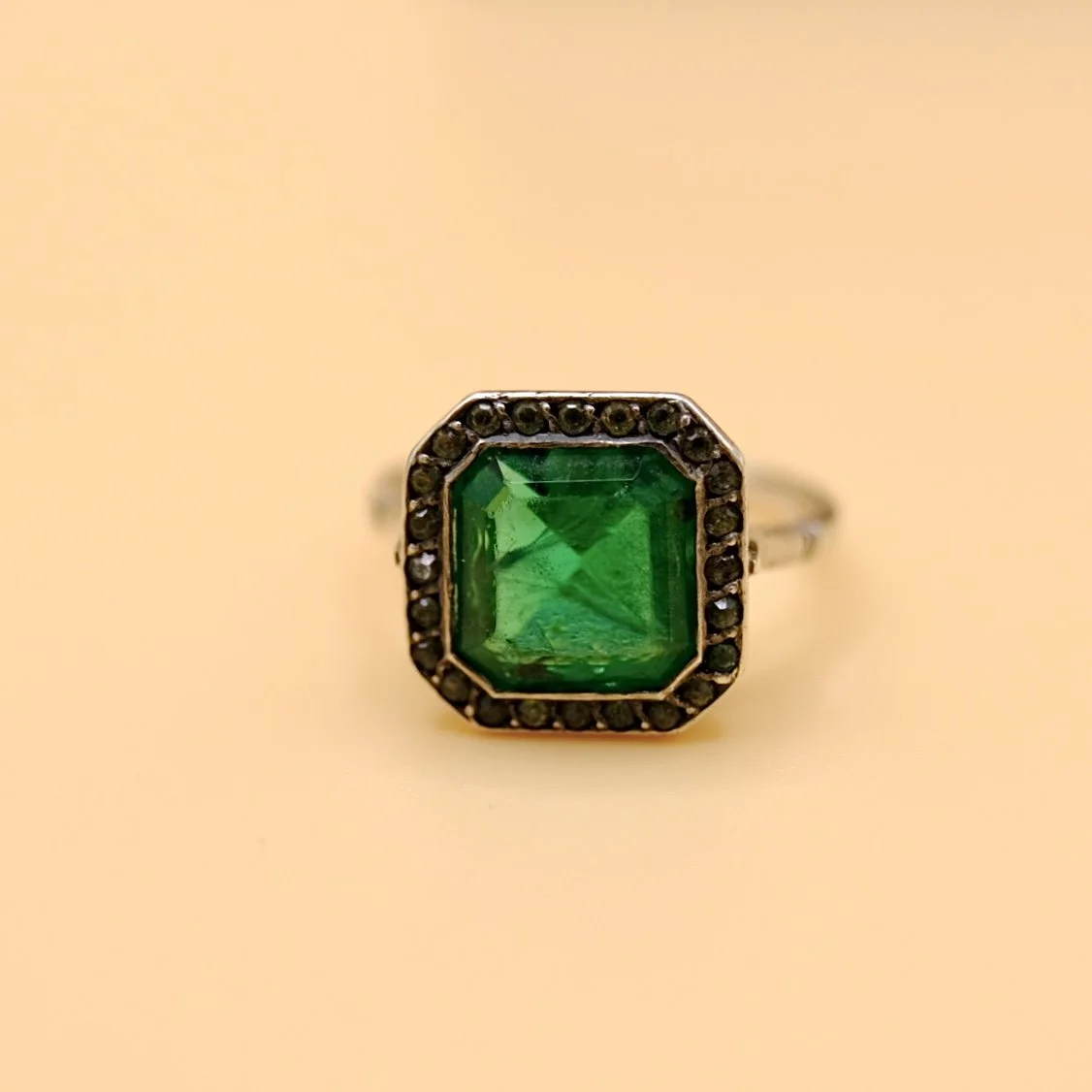 BVL932-square-emerald-paste-ring-front.jpg
