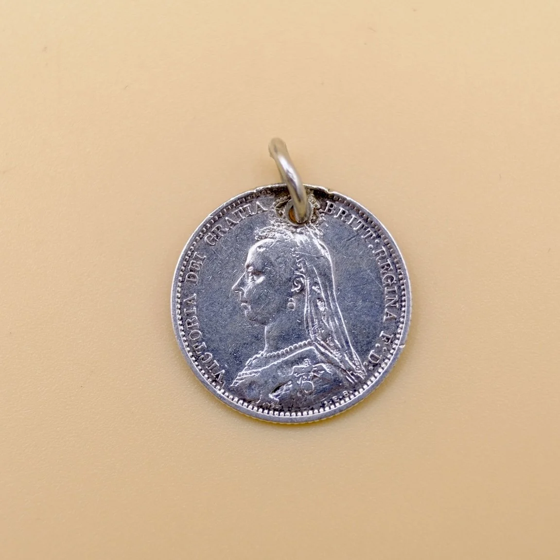 BVL1026-silver-Tom-coin-back.jpg