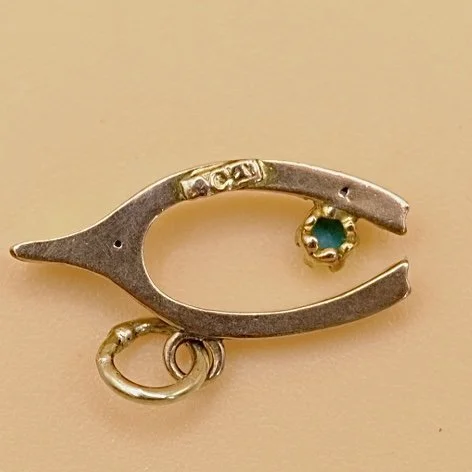 BVL1128-9ct-wishbone-charm-marks.jpg