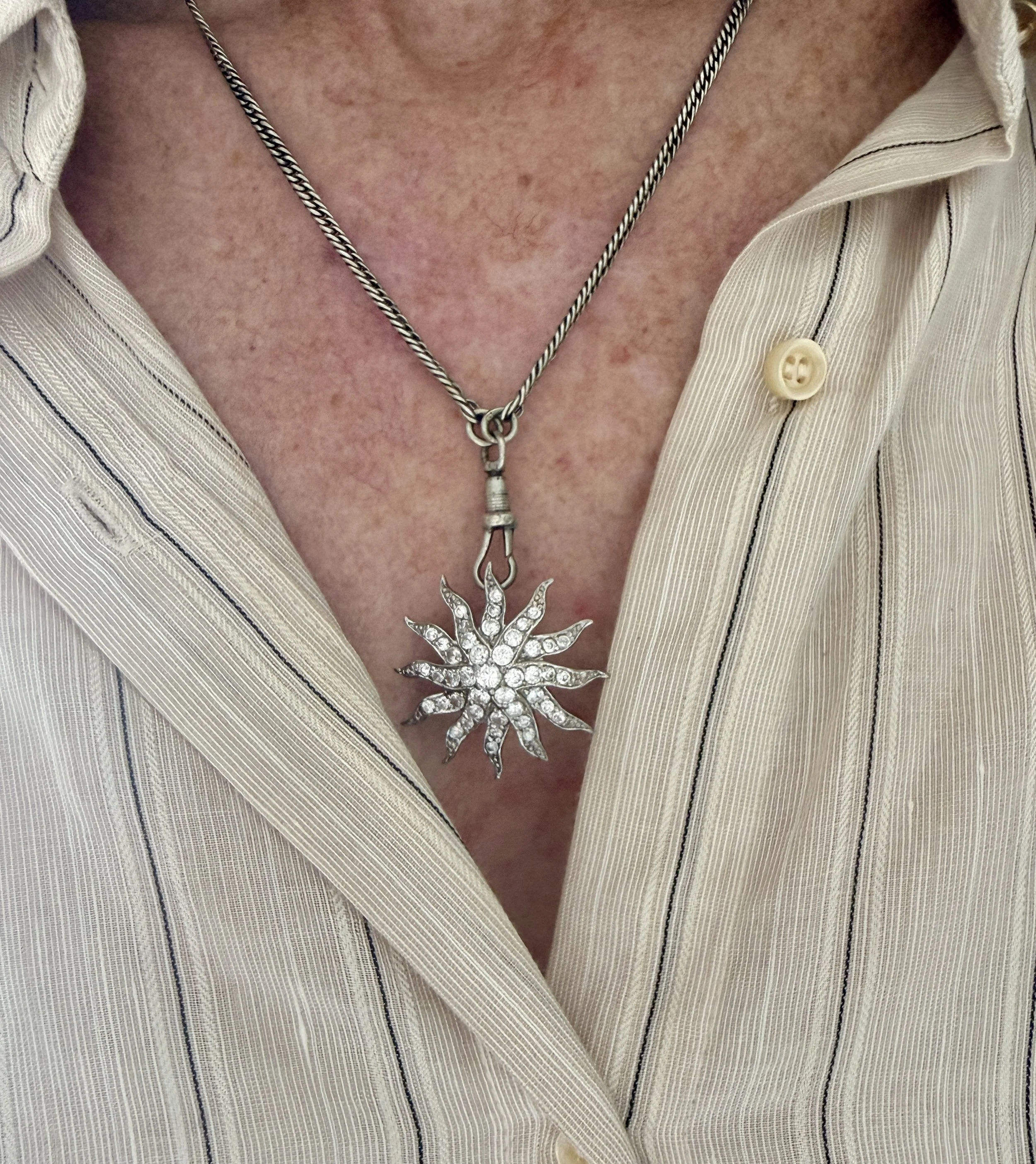 BVL1190-paste-starburst-pendant-worn.jpg