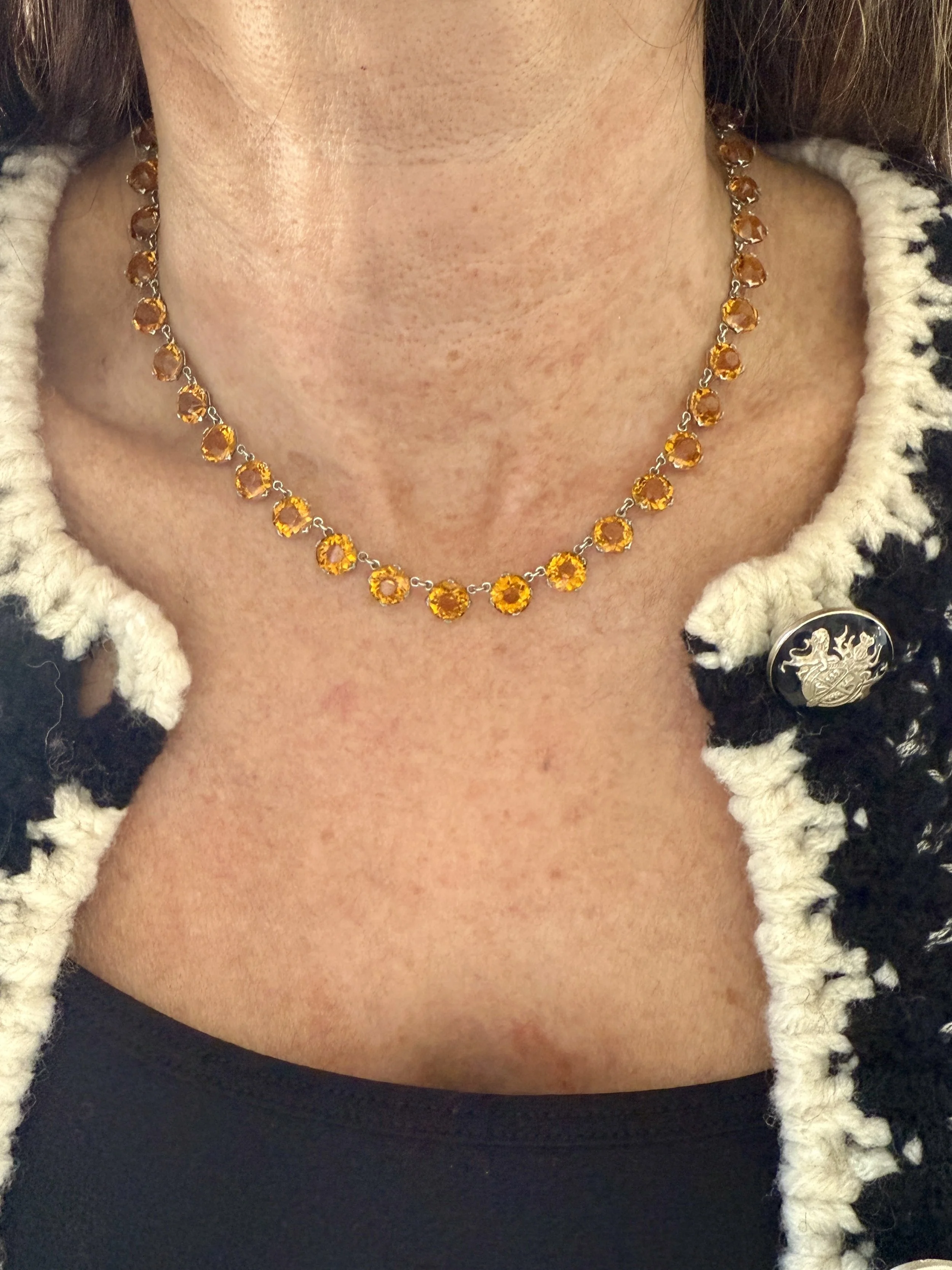 BVL1035-amber-rivière-necklace-worn.jpg