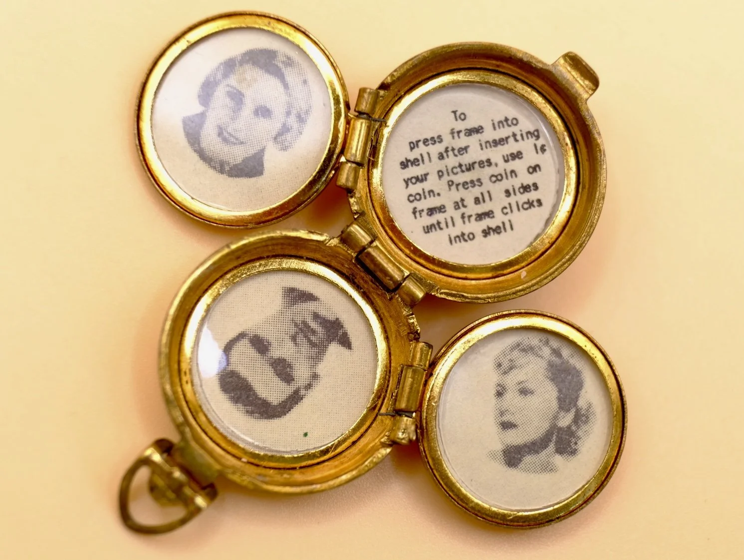 BVL1202-enamel-flower-locket-open.jpg