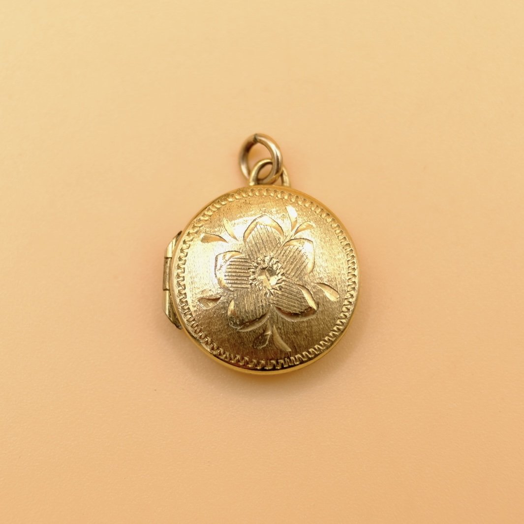 Rolled gold engraved locket