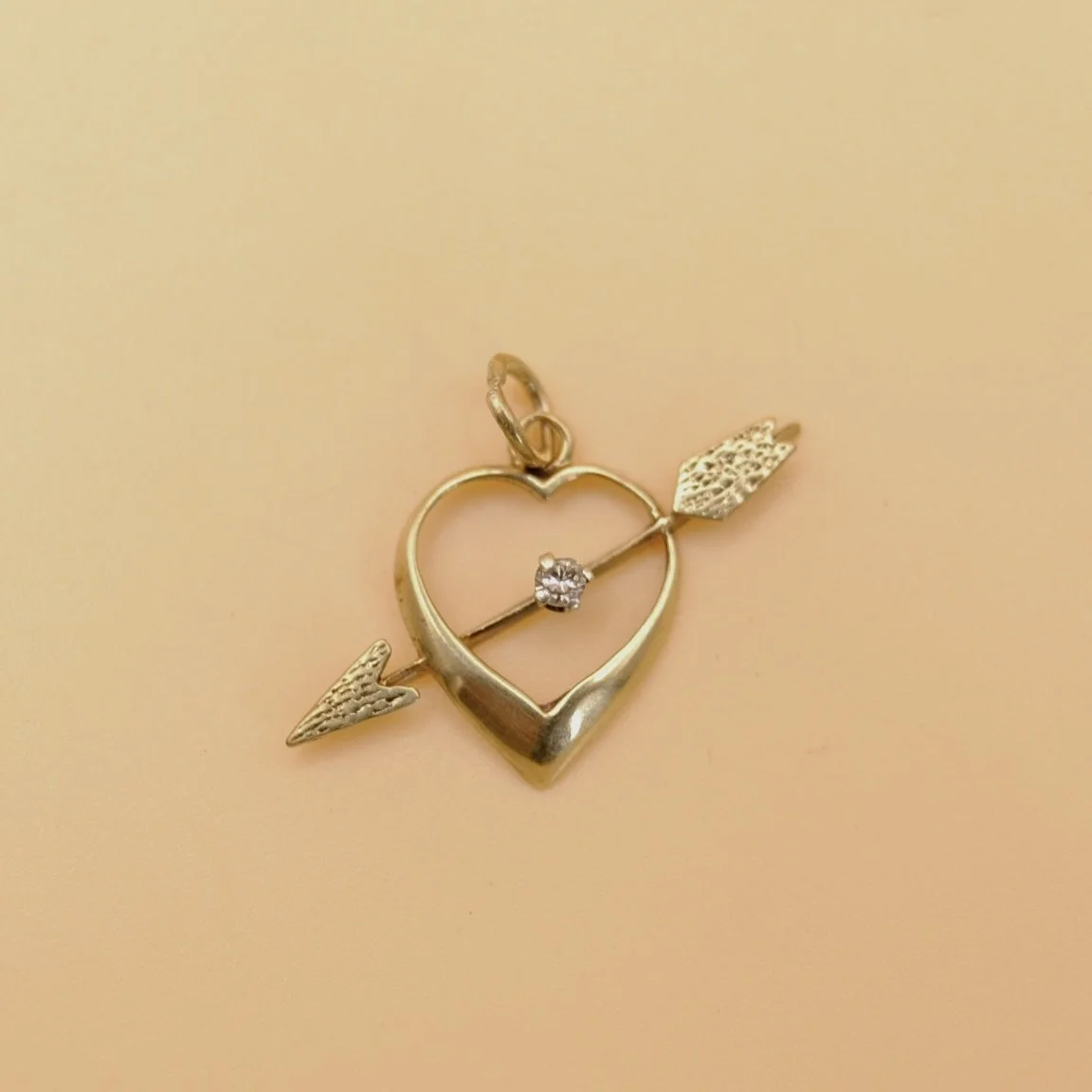 BVL1147-diamond-heart-arrow-pendant.jpg