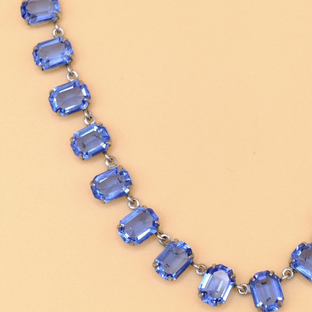BVL1022-blue-paste-necklace-detail.jpg