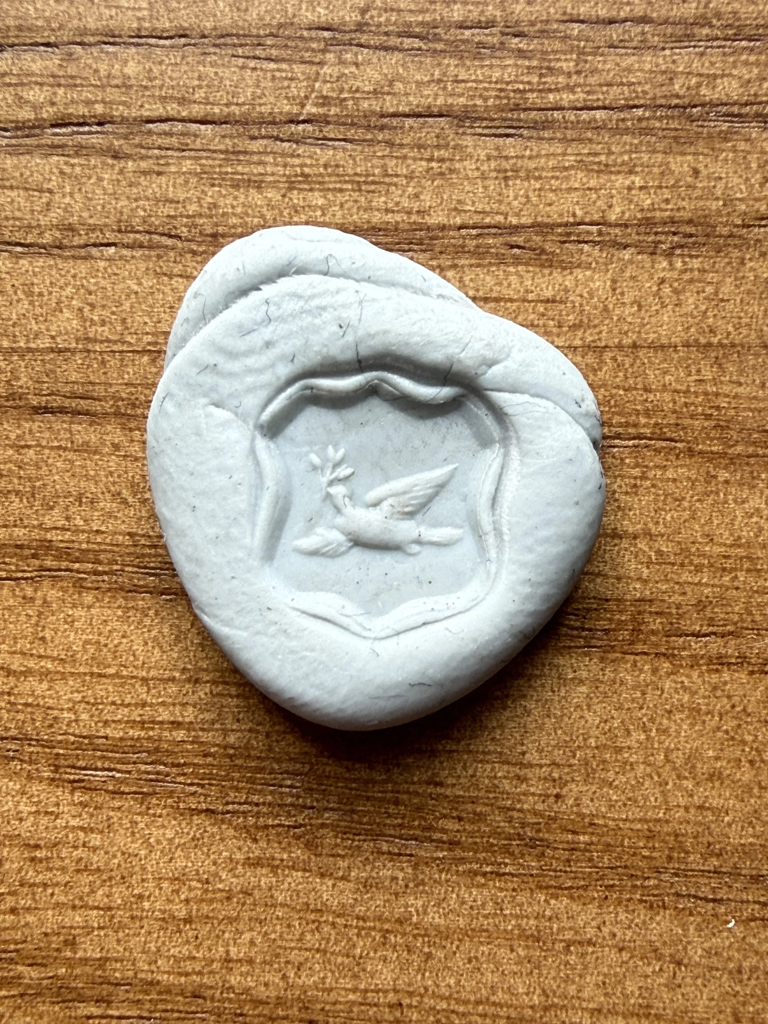 BVL1301-dove-seal-stamp.jpg