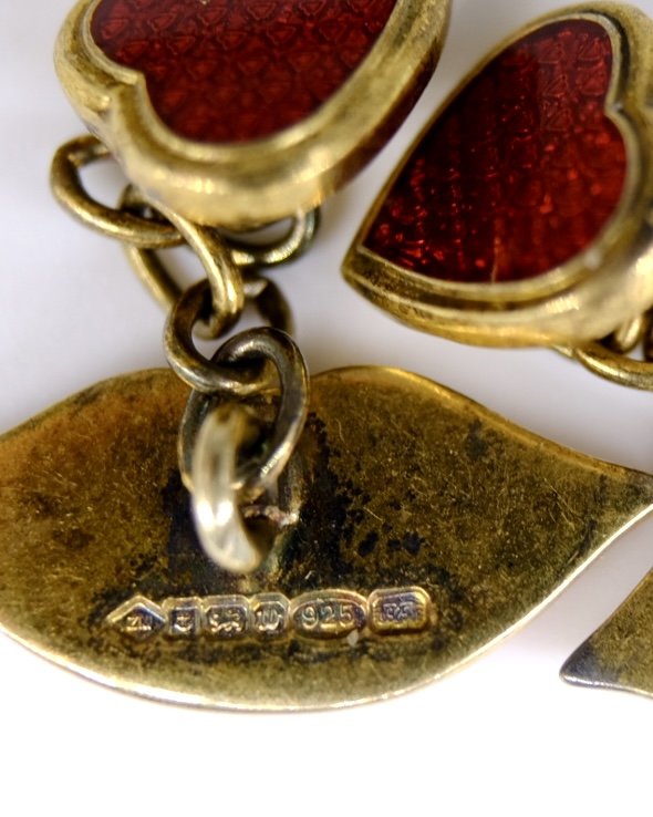 BVL773 lips & hearts back hallmarks.jpg