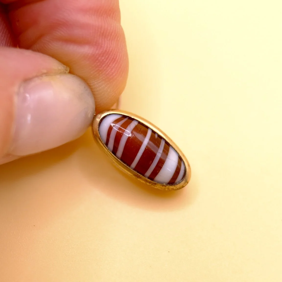 BVL1163-banded-agate-drop-pendant-held.jpg