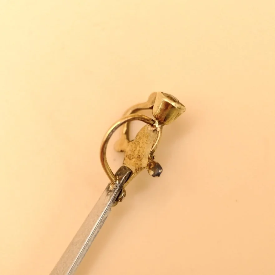 BVL1176-miniature- sword-handle.jpg