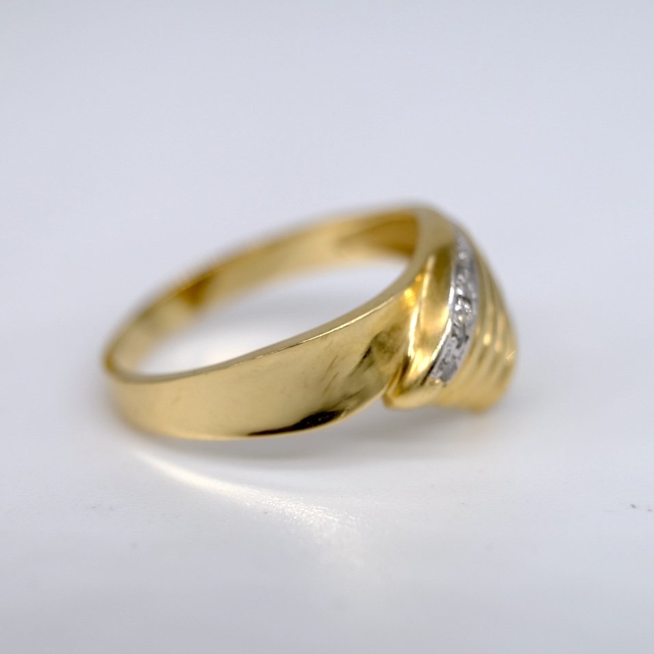 BVL562 diamond wave side.jpg