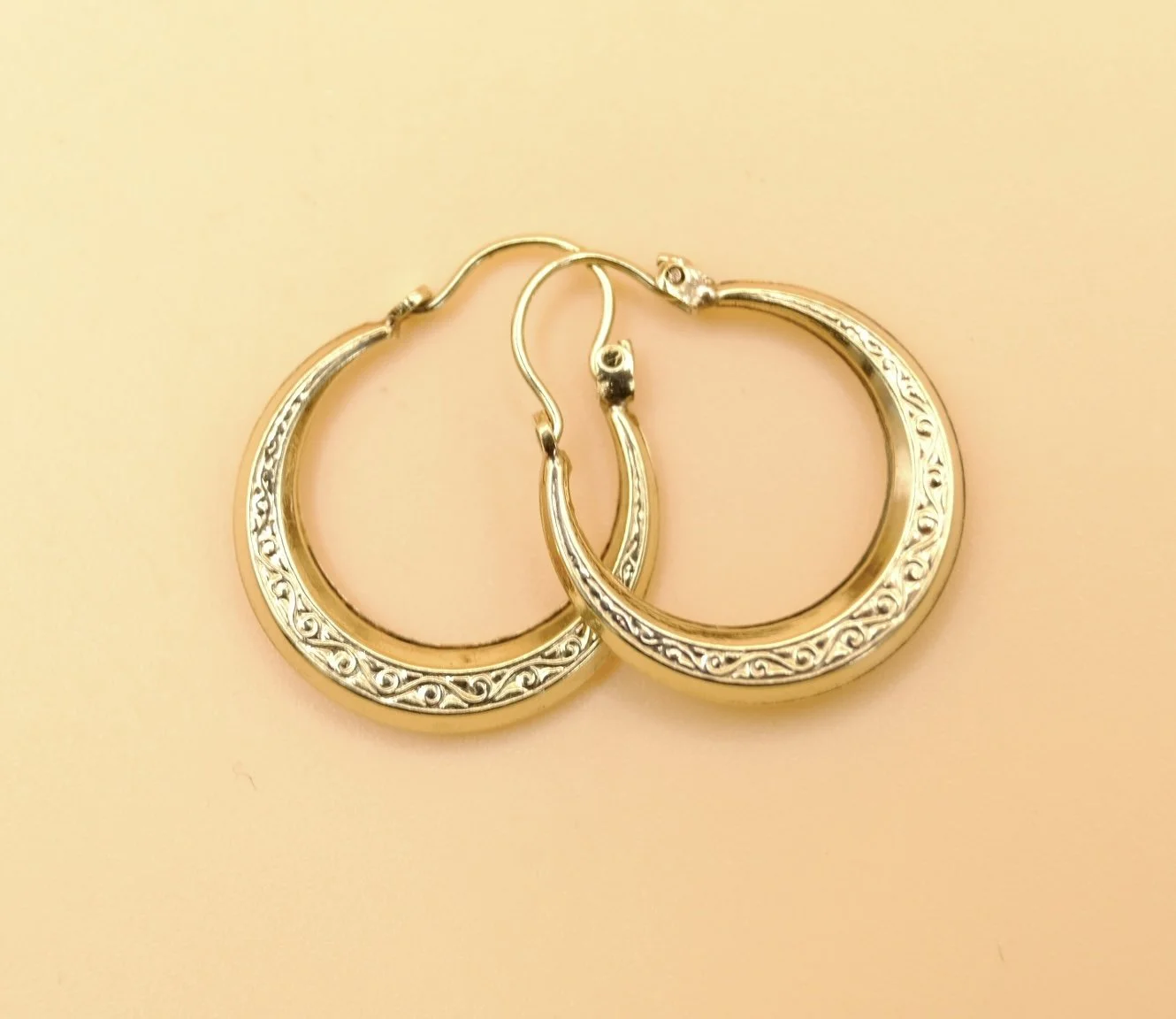 BVL1148-gold-engraved-hoop-earrings.jpg