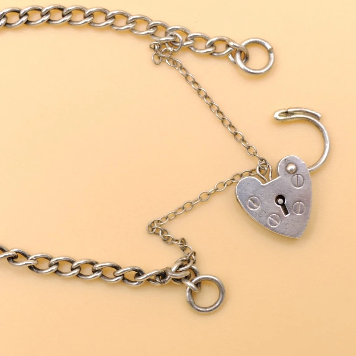 BVL1015-silver-padlock-bracelet-lock.jpg