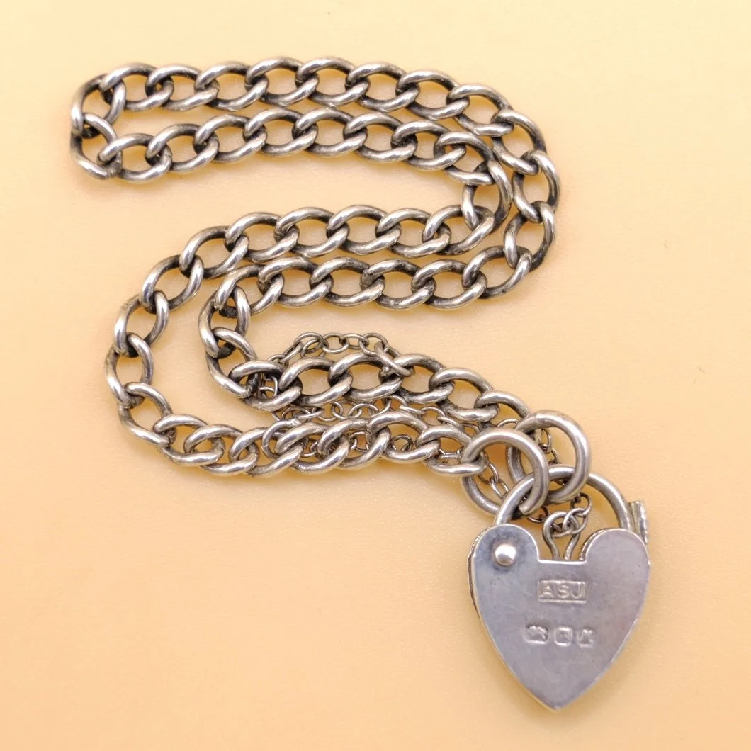 BVL1015-silver-padlock-bracelet-marks.jpg
