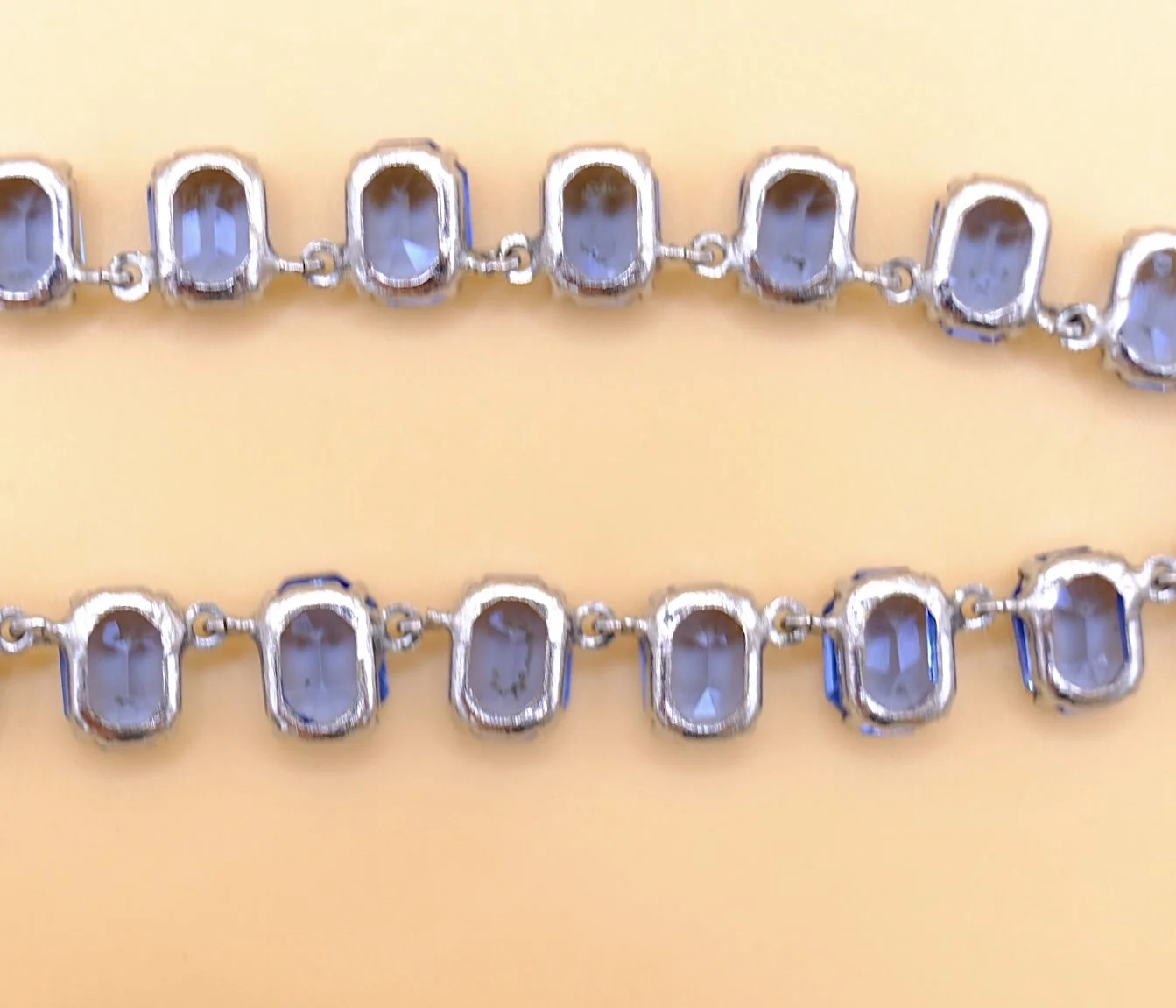 BVL1022-blue-paste-necklace-back.jpg