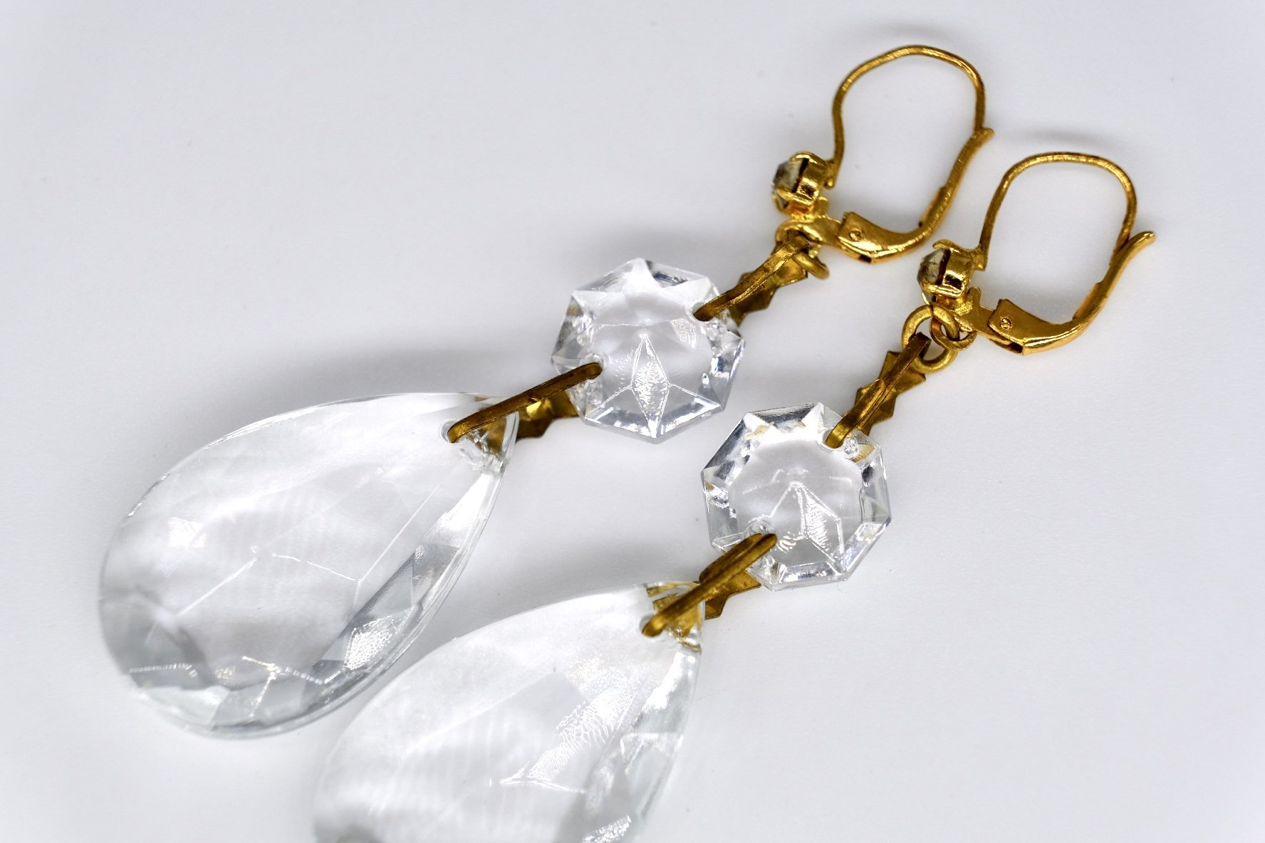 BVL519 chandelier drops back.jpg