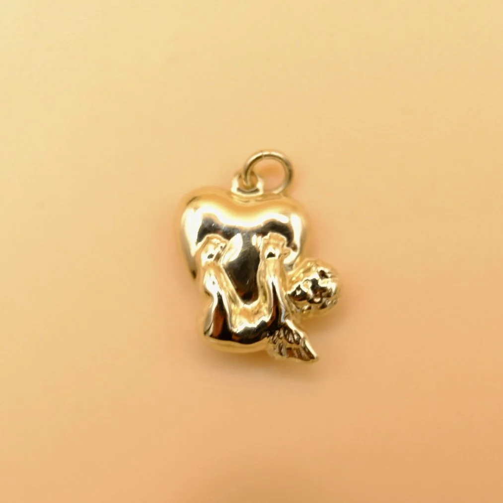 BVL1113-9ct-cherub-heart-charm-back.jpg