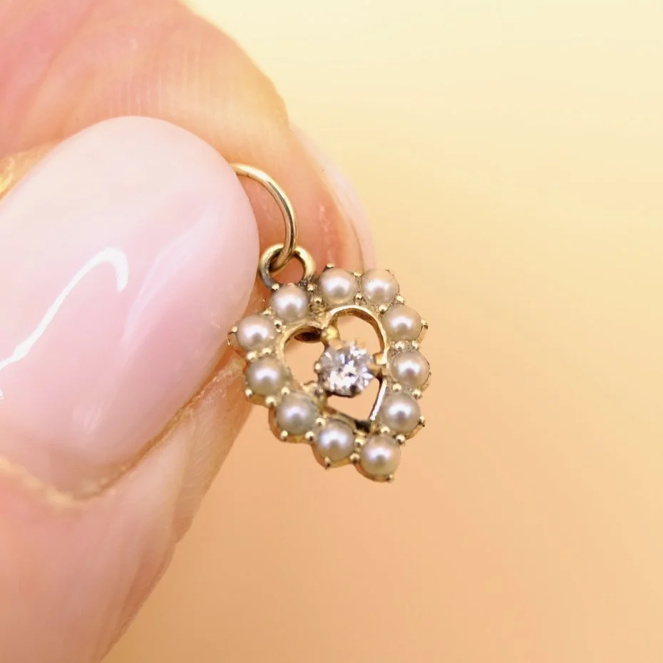 BVL948-pearl-diamond-heart-pendant-held.jpg