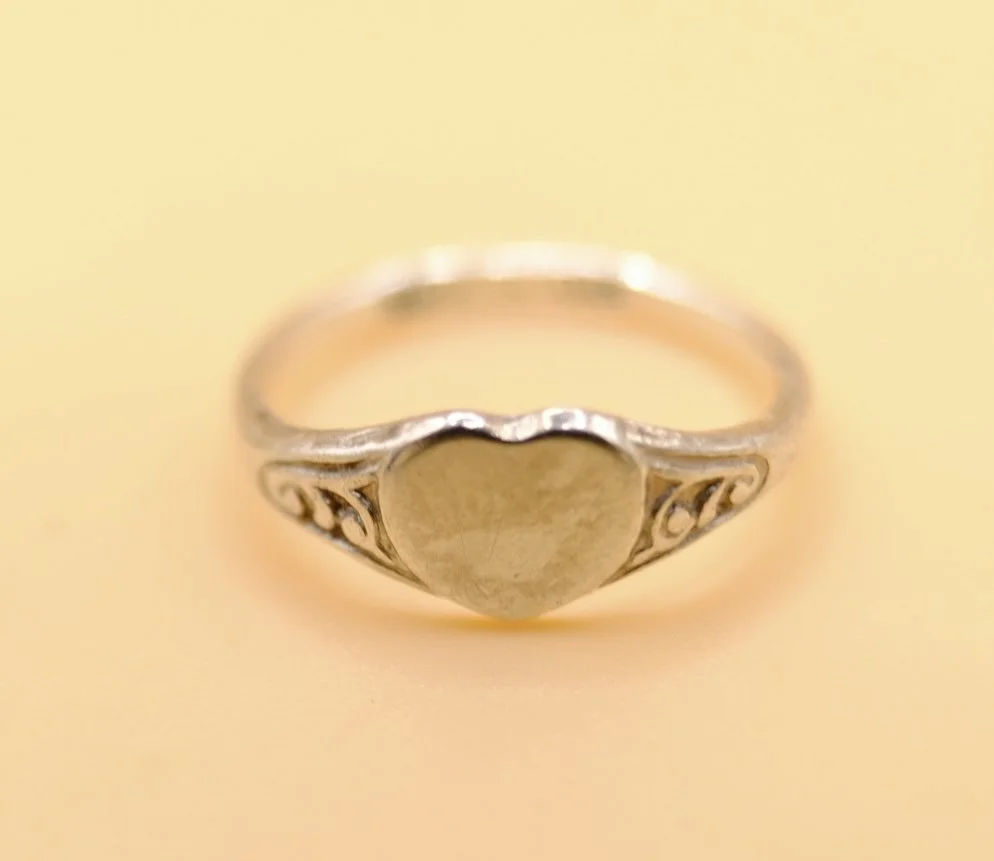 BVL1155-silver-heart-ring-front.jpg