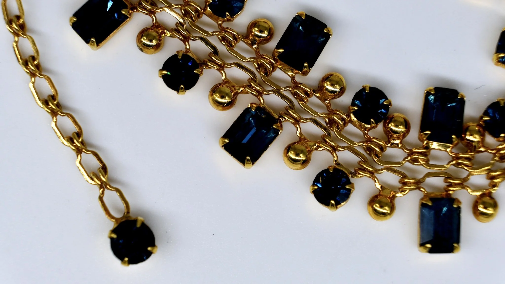 BVL561 blue paste riviere chain.jpg