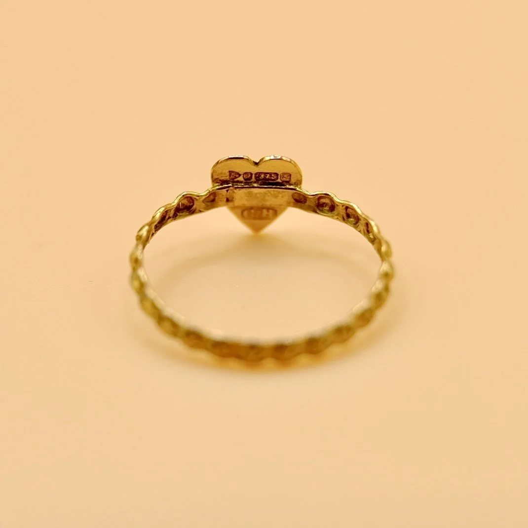 BVL882-9ct-heart-ring-marks.jpg