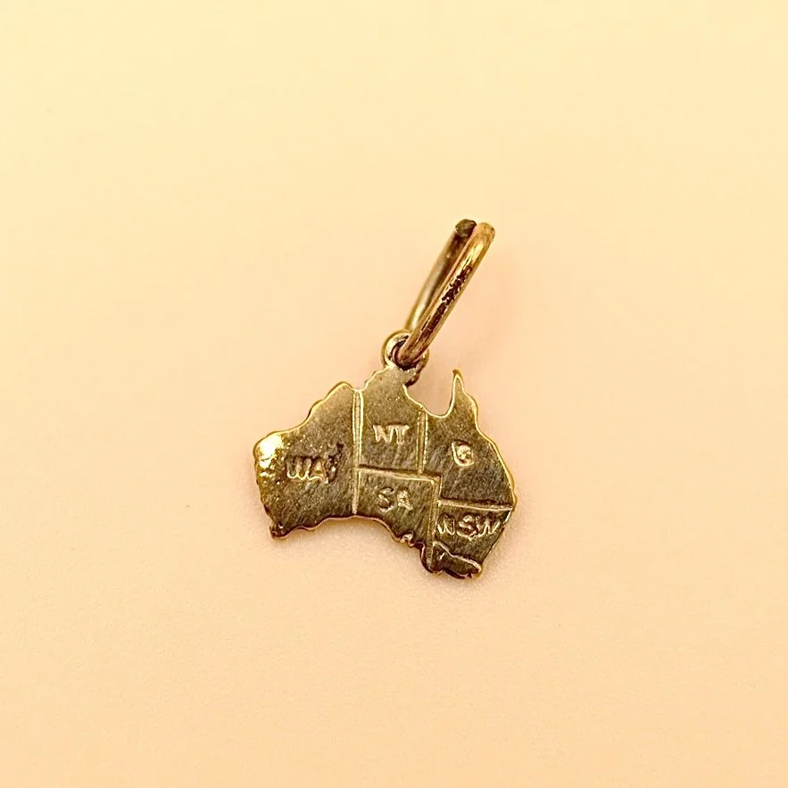 BVL1228-australia-map-charm.jpg
