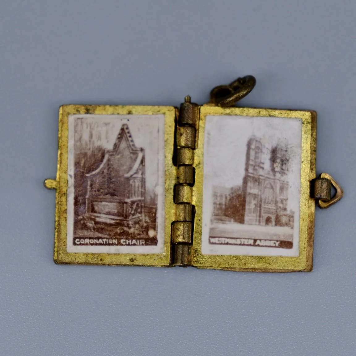 CC11 Edward VII 1902 souvenir book open.jpg