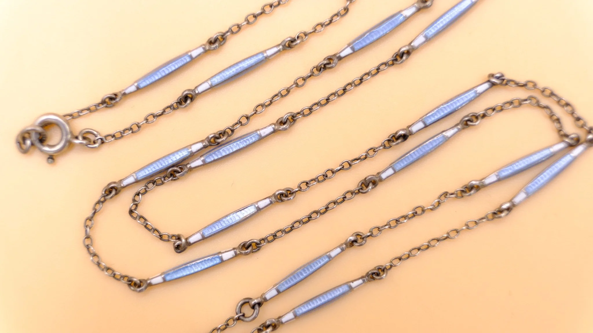BVL941-blue-enamel-bar-chain.JPG