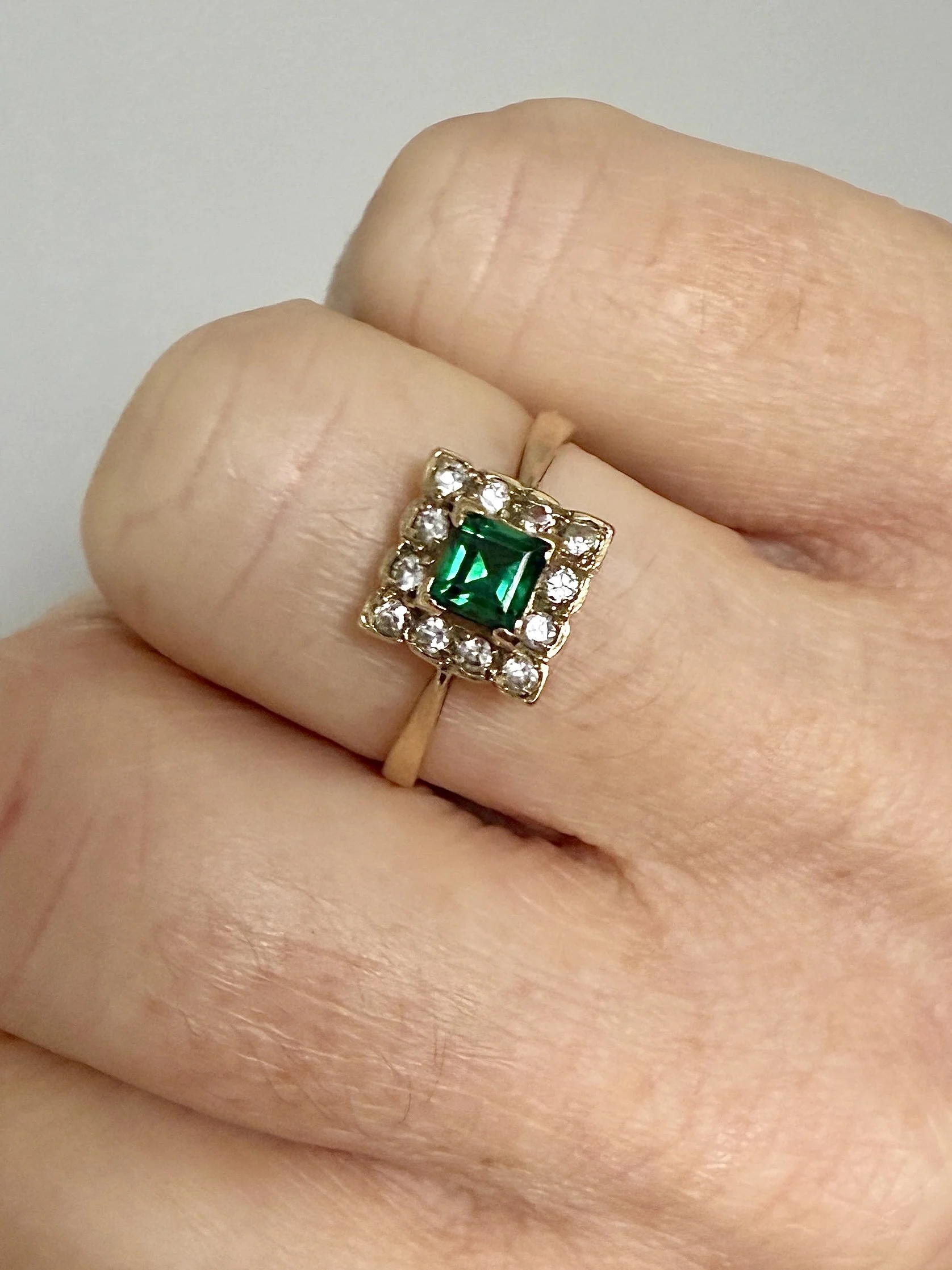 BVL989-green-paste-square-ring-worn.jpg