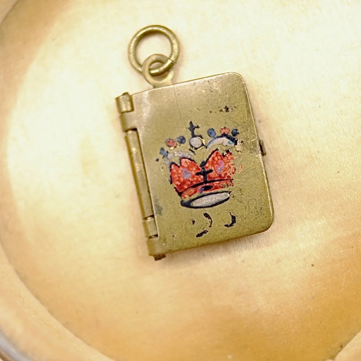 Antique Edwardian Royal photo locket