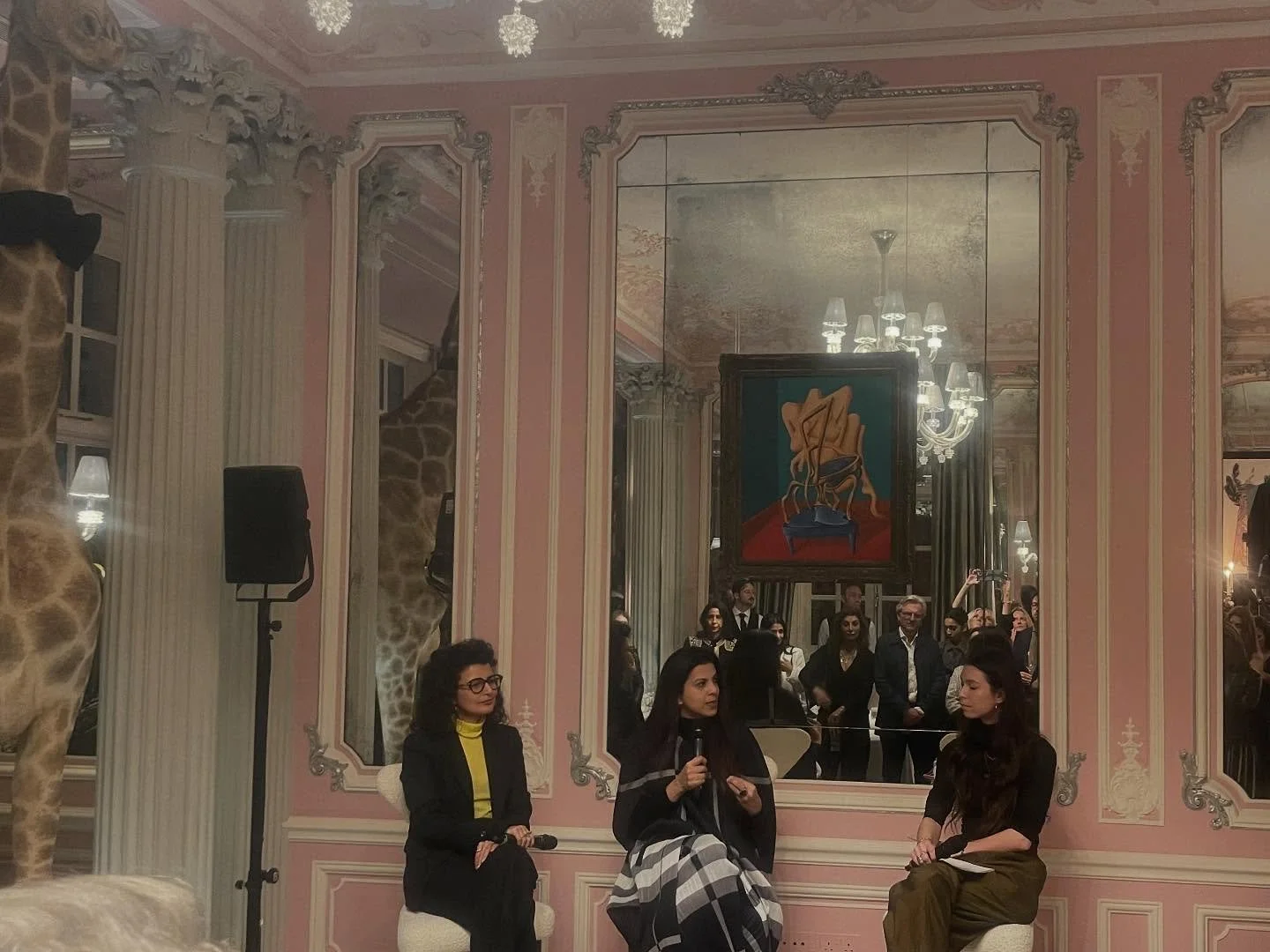 Last night all eyes and ears were on our wonderful speakers @fatosustek, curator Frieze Sculpture, the amazing artist @reenakallat and the brilliant @fi_churchman as they shared a conversation about the importance and impact of public art. Frieze Lon
