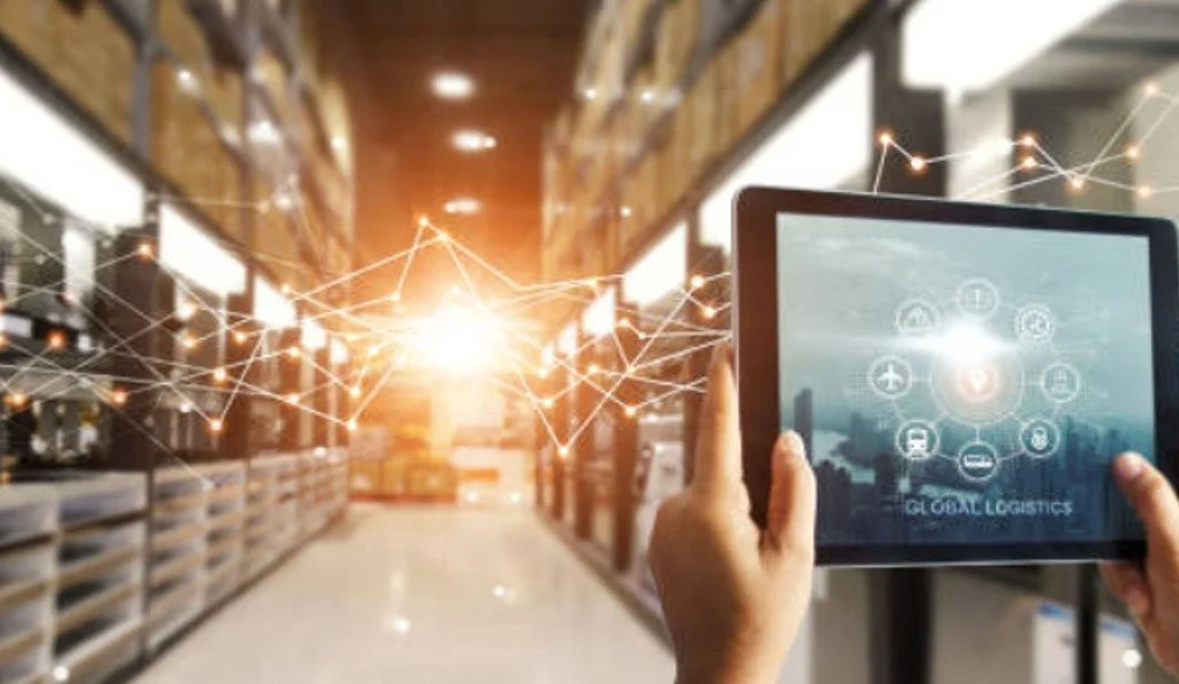 How do businesses keep products moving reliably across multiple regions?

Strong supply chain distribution helps connect inventory, fulfillment, transportation, and visibility so products move where they are needed with no delays.

Continue reading o