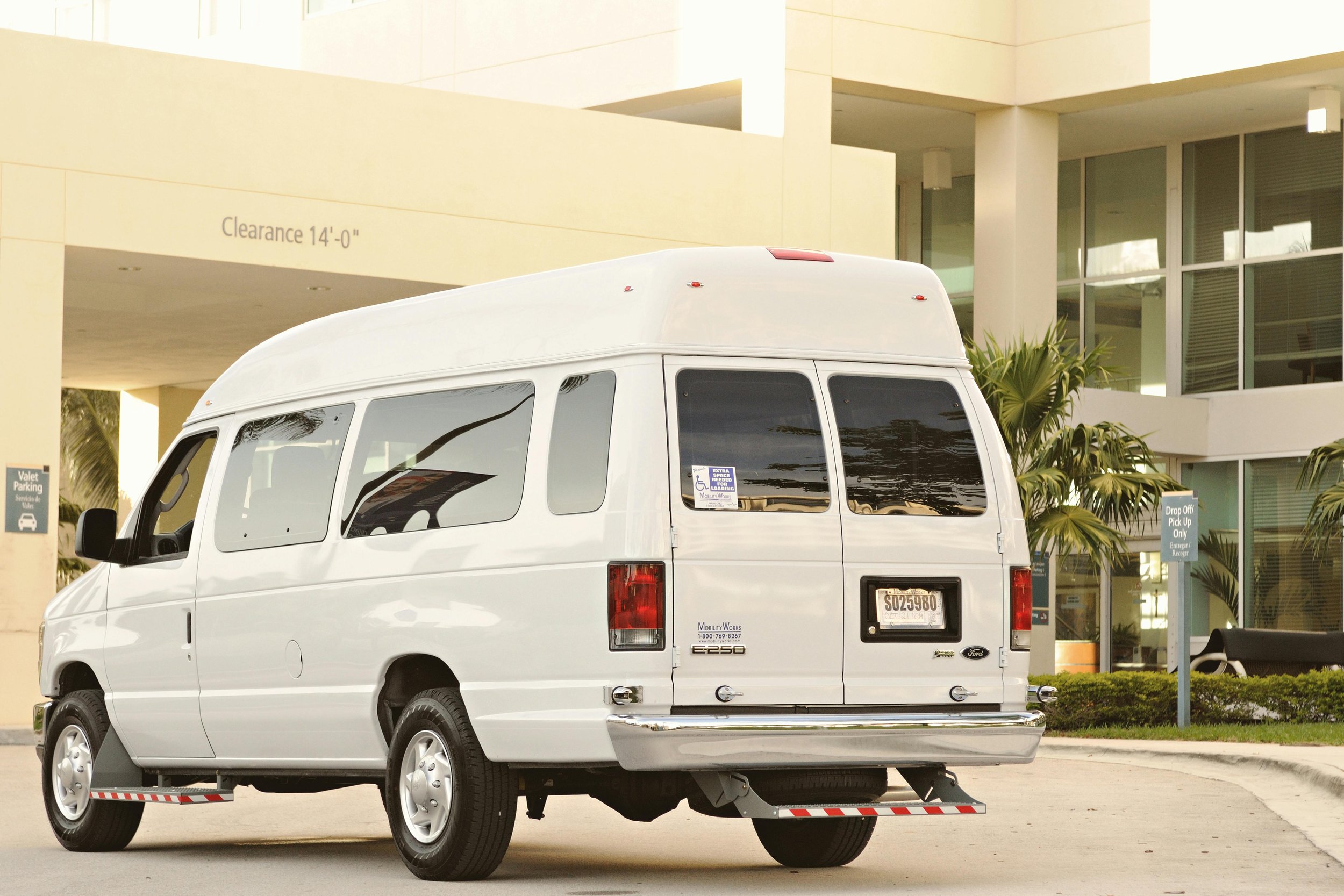How Medical Device Logistics Supports Distribution of Regulated Healthcare Products