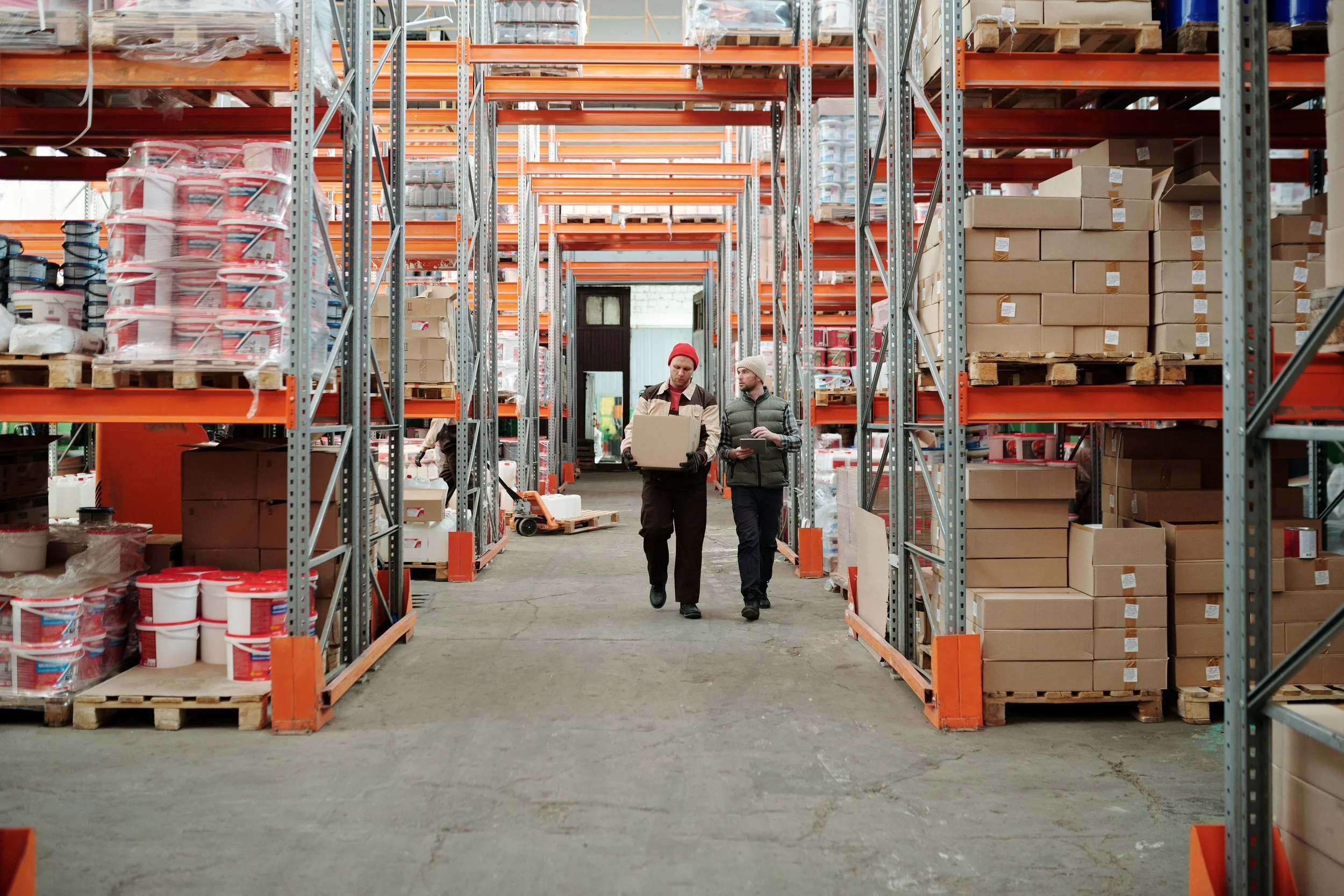 How Pallet Freight Shipping Improves Efficiency for B2B Distribution
