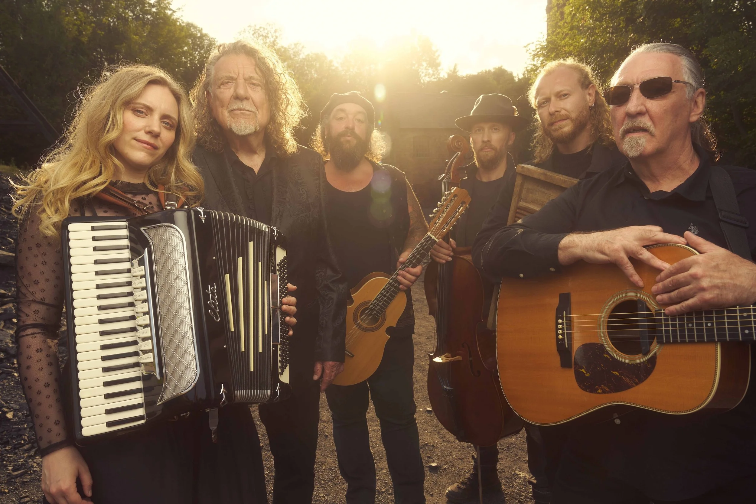 ROBERT PLANT PRESENTS SAVING GRACE With SUZI DIAN