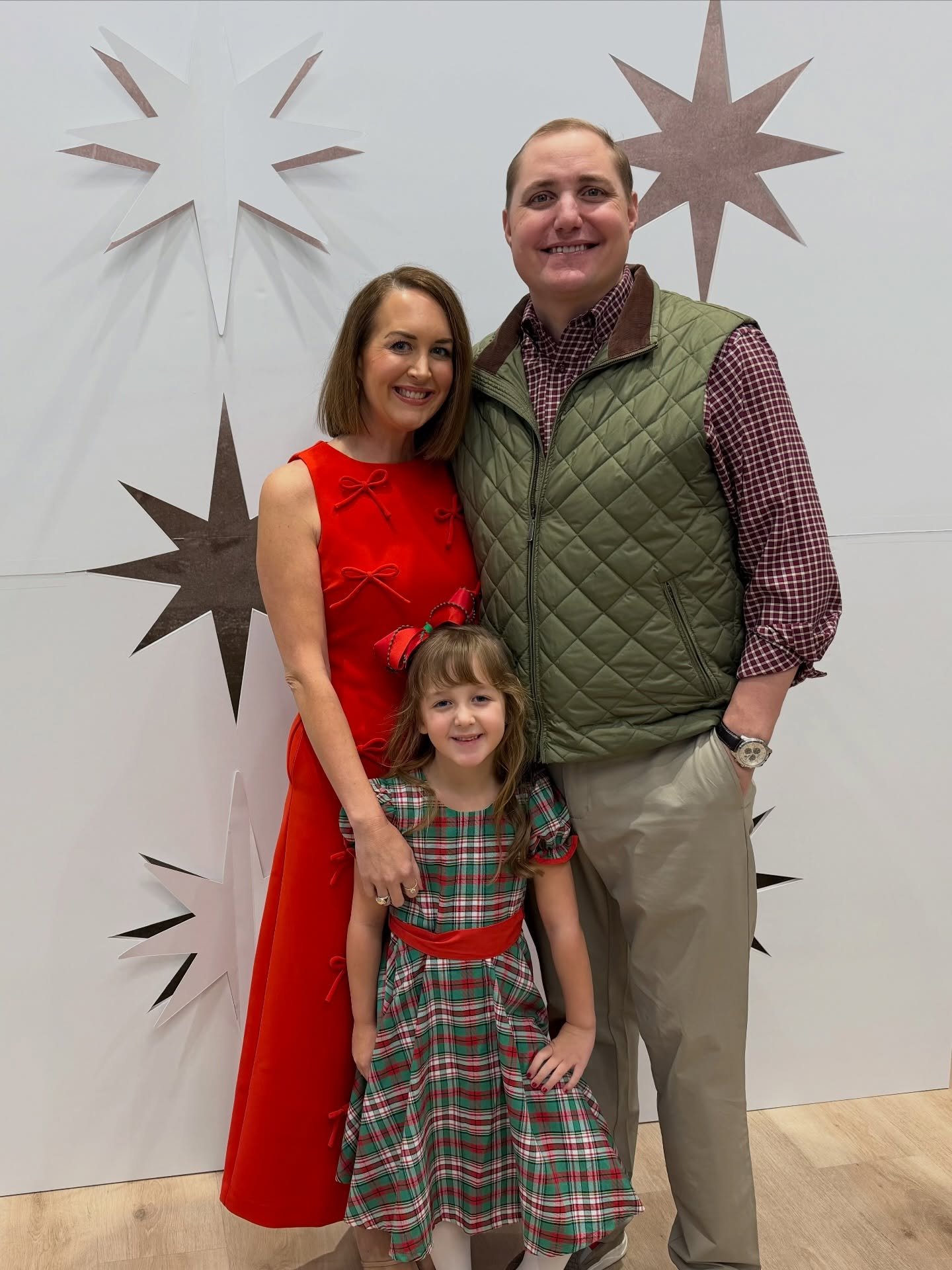 Merry Christmas from The Bisignani&rsquo;s!! Christmas Eve service, Treats for Santa and reindeer, Christmas morning at 5:45am 🤦🏻&zwj;♀️, and ending the day with a beach walk and Waffle House.