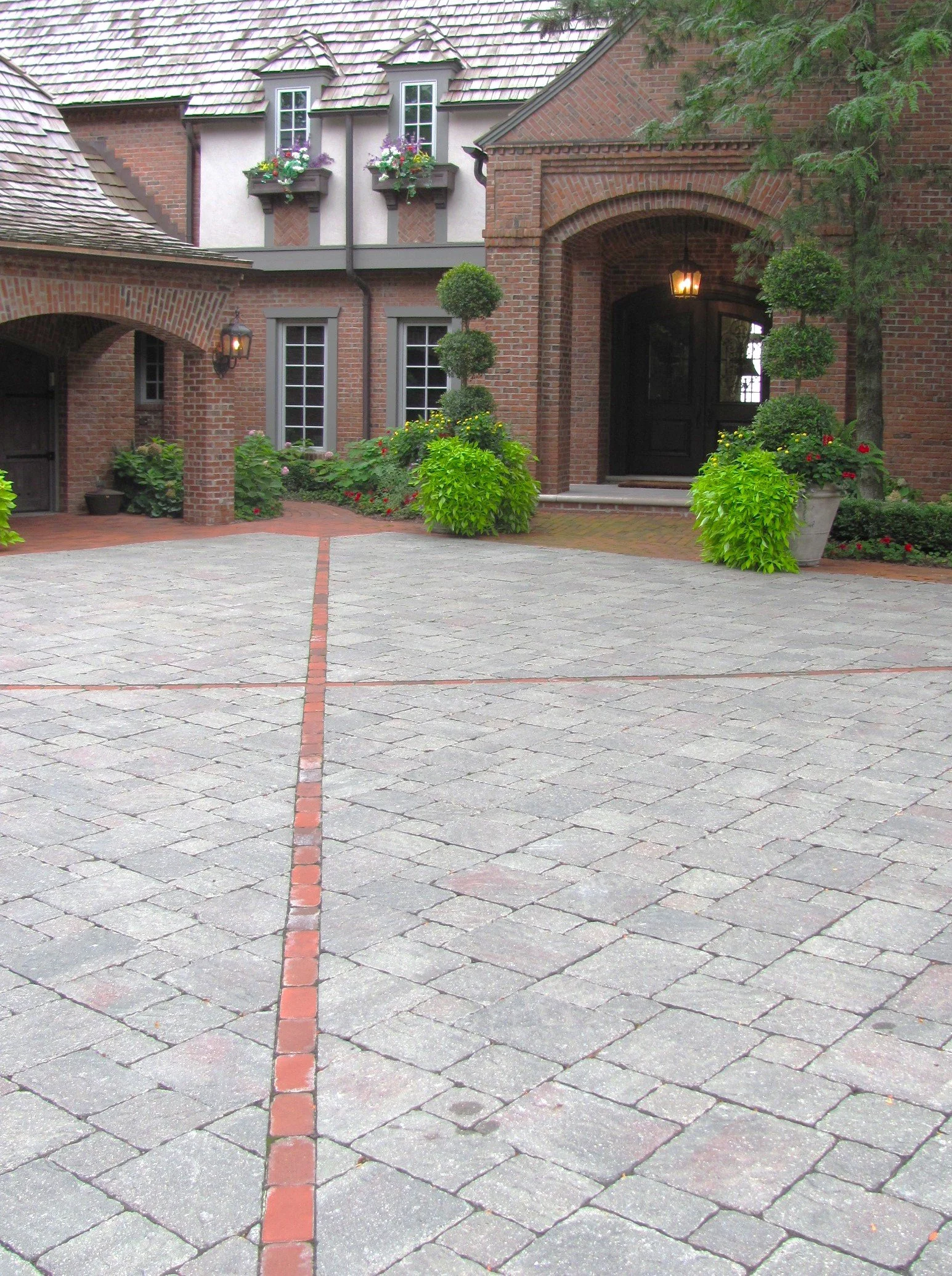PAVING (31).JPG