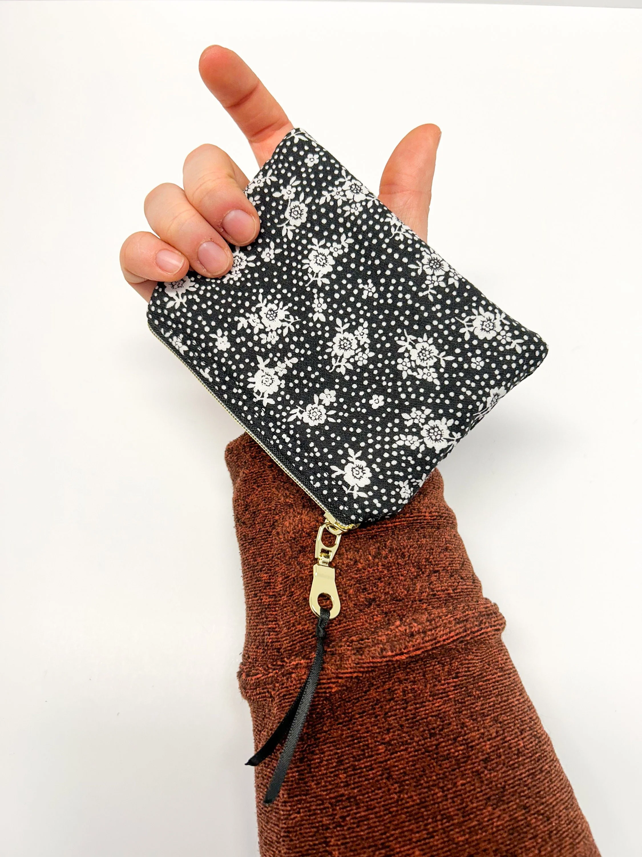 Handmade black polka dot small fabric zipper pouch, floral print purse organizer, minimalist wallet, coin purse, flat pouch with zipper