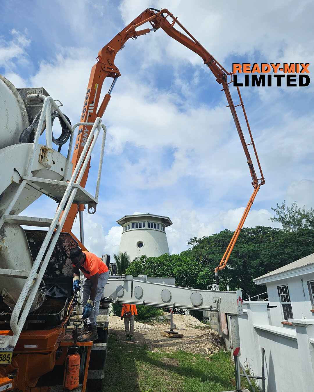 Ready Mix is equipped to take on any project challenge. Our equipment and crew adapt to every location. 🚧👷

Interested in learning more for your next project?
☎️: +1-246-436-3952
💻: www.readymixbarbados.com

#ReadyMixBarbados #BuildWithReadyMix