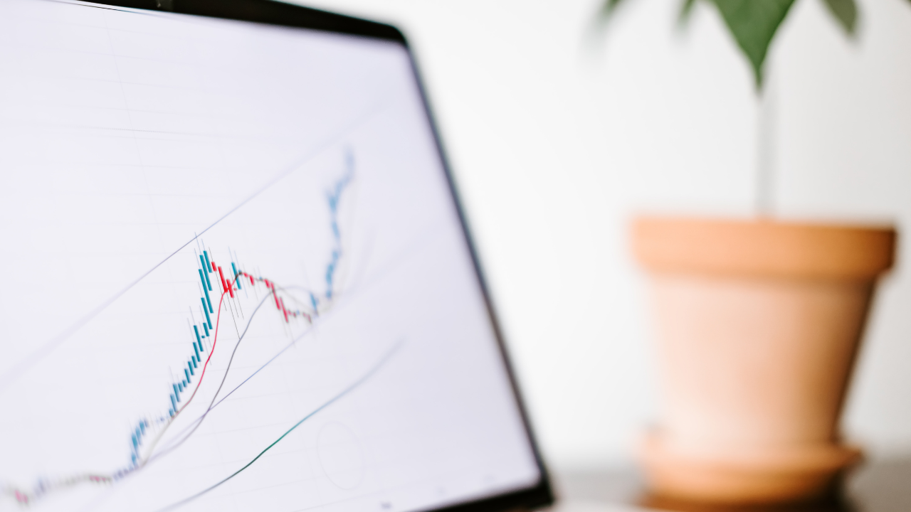 Growth Investing vs. Value Investing: Why One of the Best Investors We Know Rejects Both Labels