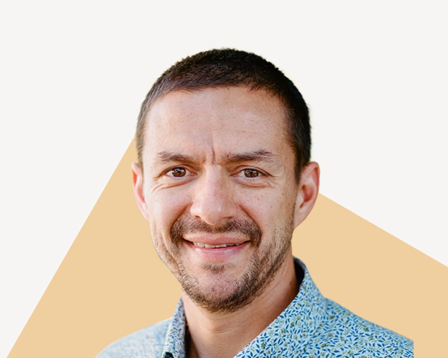 the-trusted-community-for-navigating-wealth-long-angle