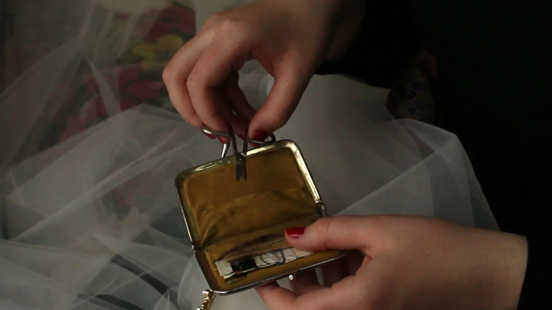 Timeline 1 copy_01_00_32_18.jpg