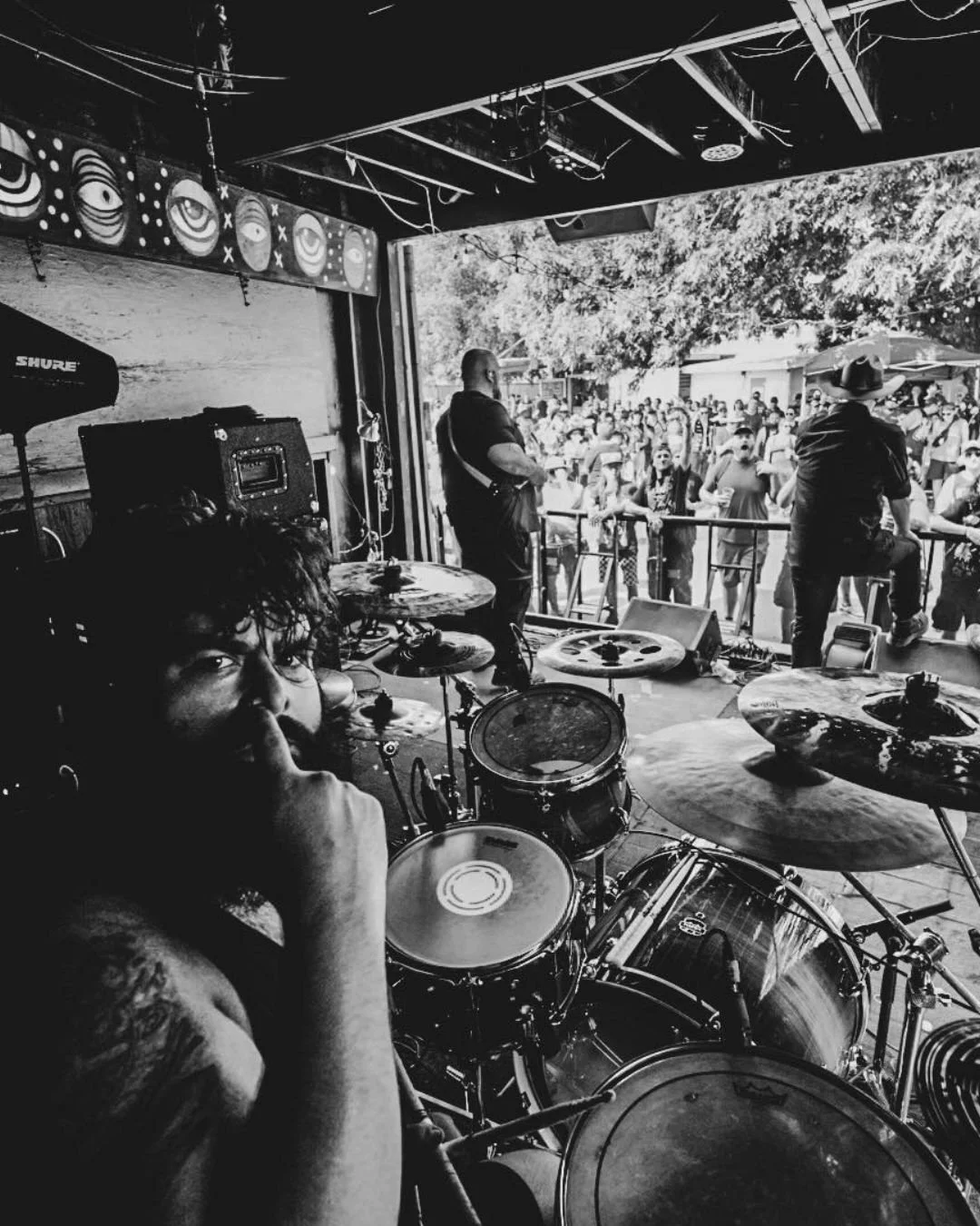 Happy Memorial Day!
This past weekend was incredible!!! ATX SHOWED UP! Playing with bands like @impendingdoom @atreyuofficial @allshallperish and MORE WAS AWESOME!!!

See you at @uponaburningbodyofficial THIS FRIDAY IN #FORTWORTH
----
Photo Cred @ash