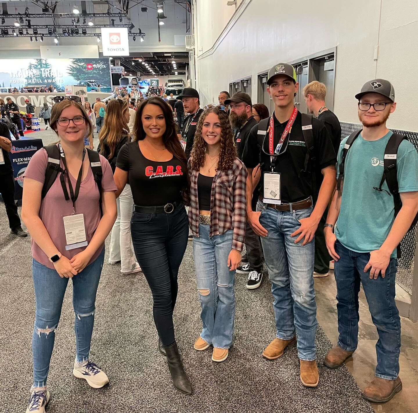 Students got to meet and chat for a few minutes with @constance_nunes at @semashow @quakeled @herculestires @ds18audio @advanceautoparts @valkdesignsolutions @outcastcustom @harpercorp @rockhillschools @tiswheels @thesweetpatina @atcrockhillsc @there