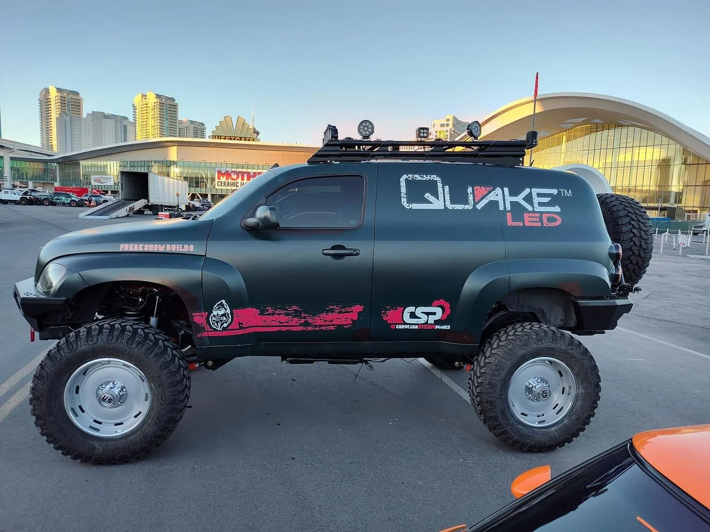 SEMA 2025 has begun so we can officially introduce you all to Rat Rod 3, or better known as EL SQUATCHO! 2008 Chevrolet HHR customized to fit on a stretched 1999 Jeep Wrangler fame. If you are out here, come see us in front of Central Hall with the r