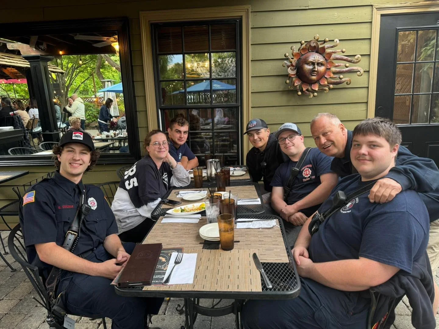 Members are staffing the station for our monthly Squad 51 stand by. Thank you to thelebanonpub for hosting us and thank you to the kind citizens who paid for our meal! We appreciate you! 

Have a safe weekend all!
