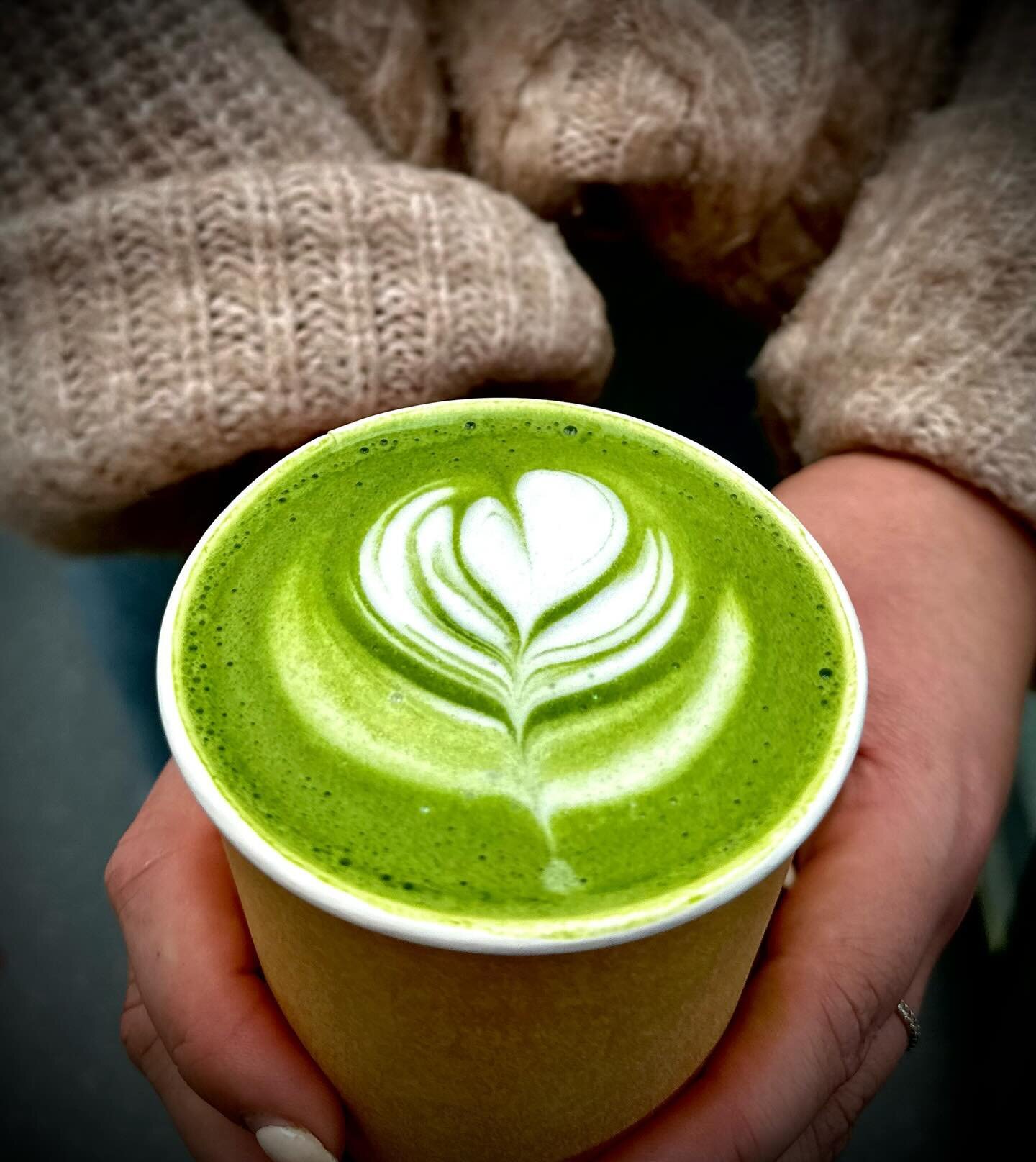 Experience the invigorating qualities of matcha &ndash; a revitalizing drink without the drawbacks of caffeine crashes. Rich in antioxidants, studies suggest it may aid in preventing chronic diseases. 

Explore our ceremonial grade matcha in a latte 
