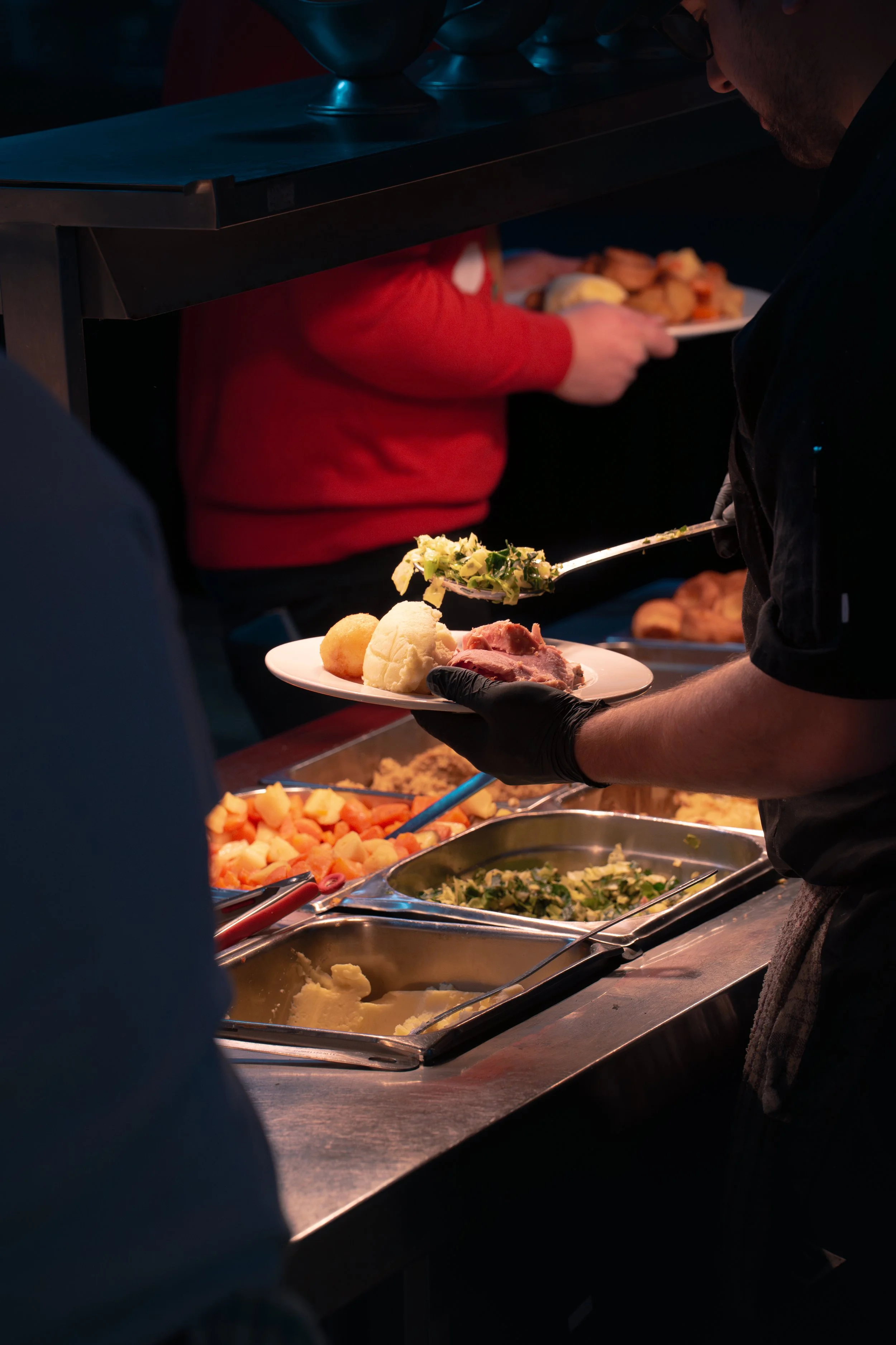25-12-07_santa_buddy_carvery_075.jpg