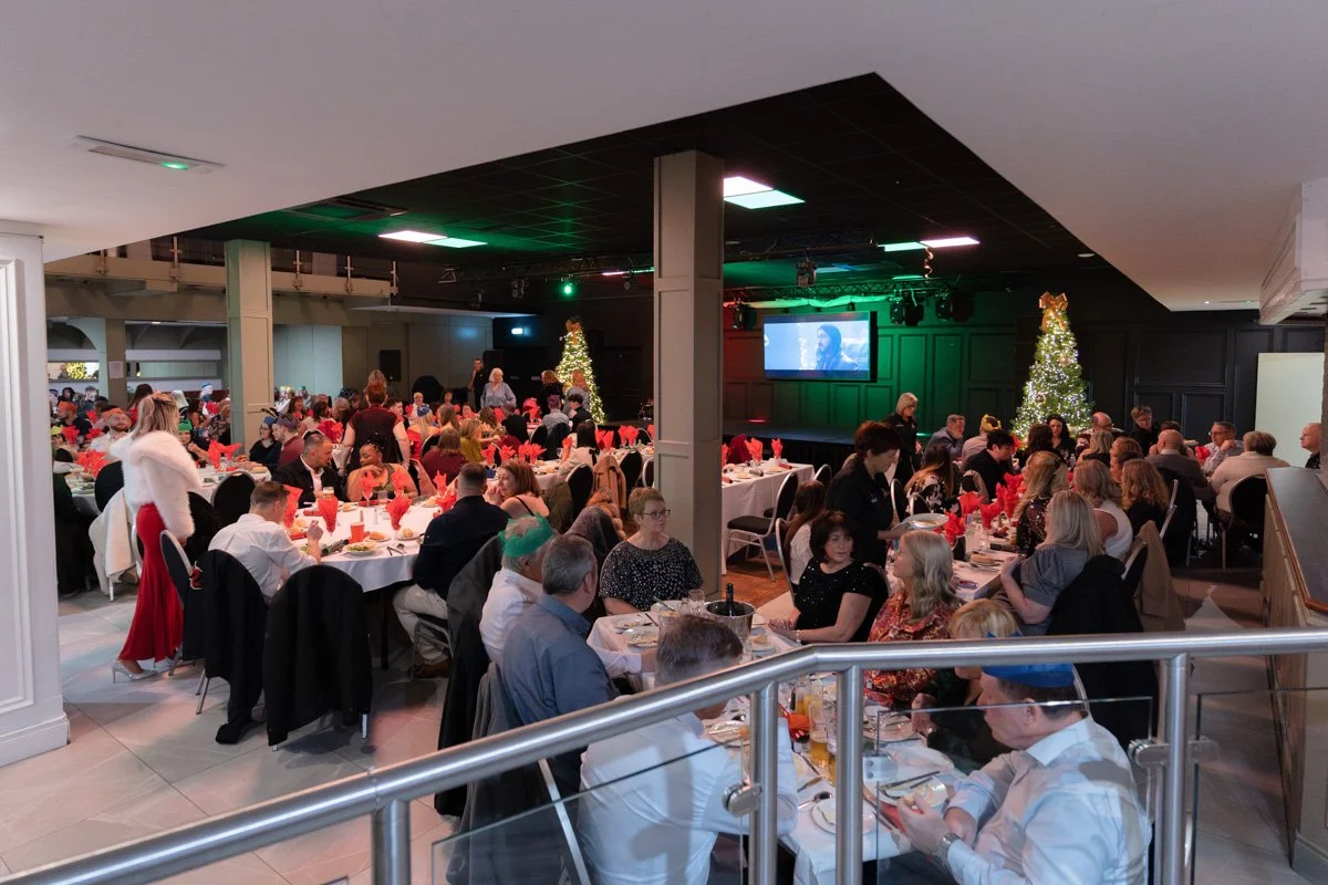 christmas-party-night_ritchie_remo_001.jpg