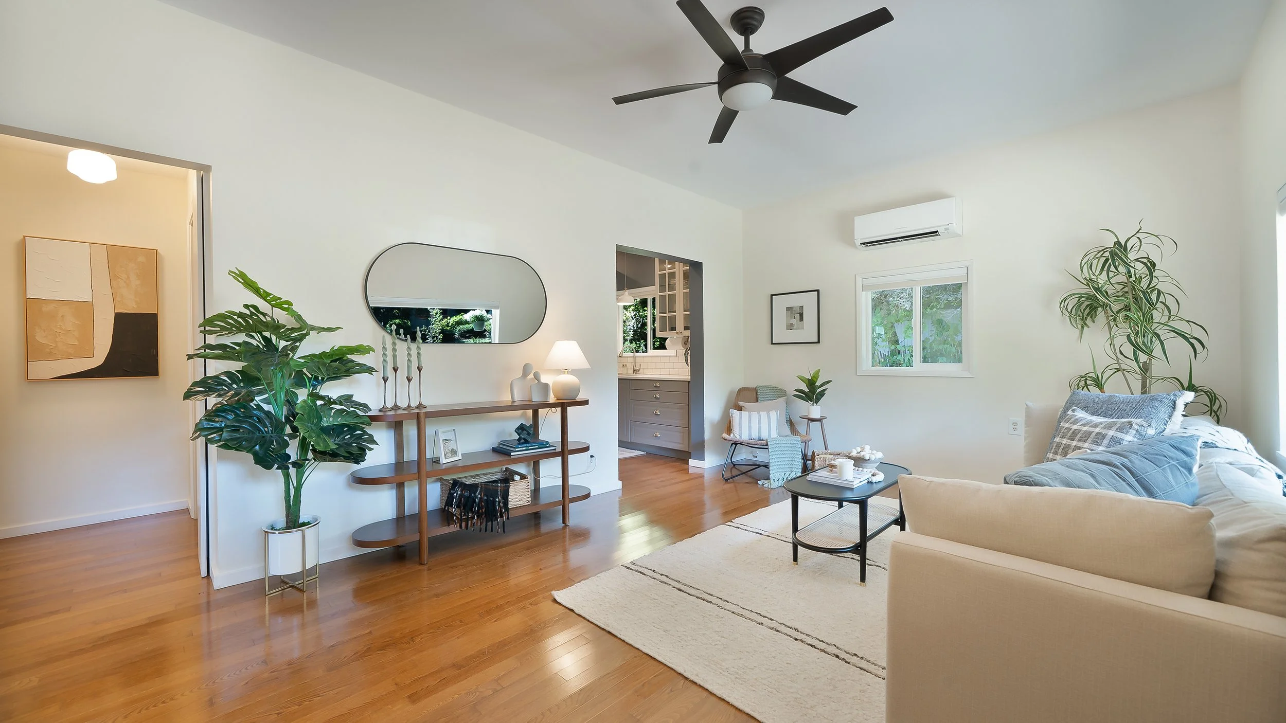 7235-SW-54_Interior_Living_2.jpg